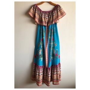 Off the Shoulder Maxi Dress